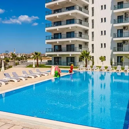 Caesar Blue Resort, Pool, Aquapark, Gym & Spa, Sea View, Cyprus Apartment Gastria