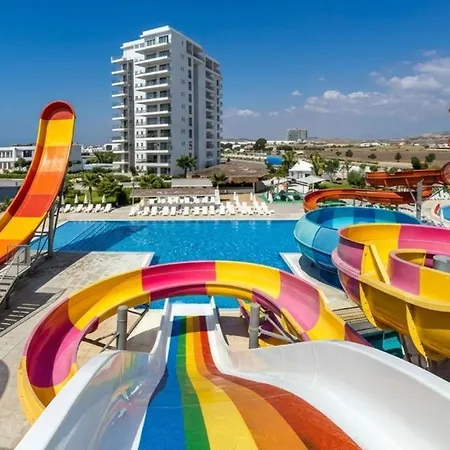 Caesar Blue Resort, Pool, Aquapark, Gym & Spa, Sea View, Cyprus Apartment *